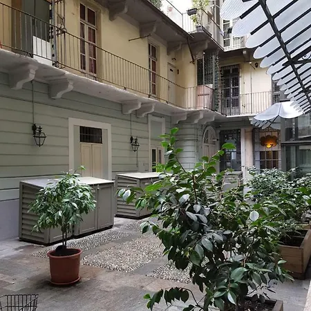 La Casa Sui Tetti * Turin