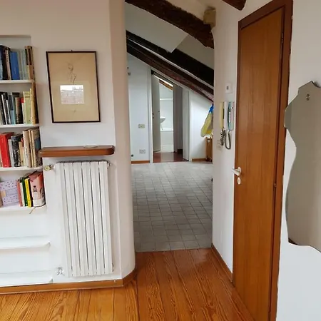 Apartment La Casa Sui Tetti